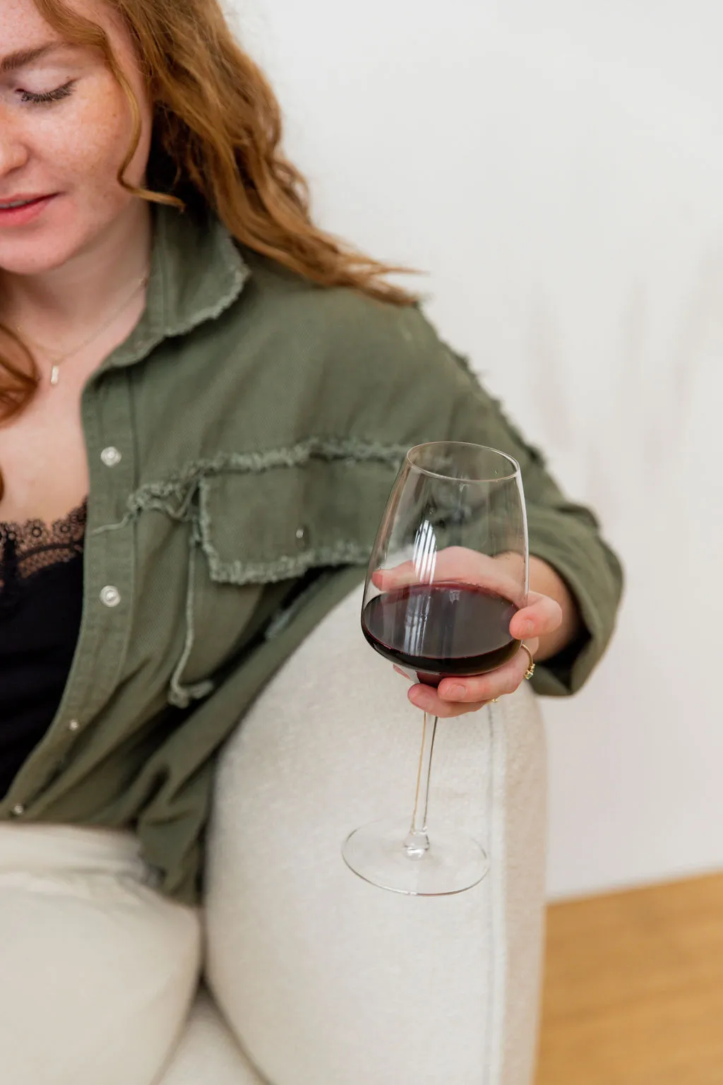Amy met een glas wijn